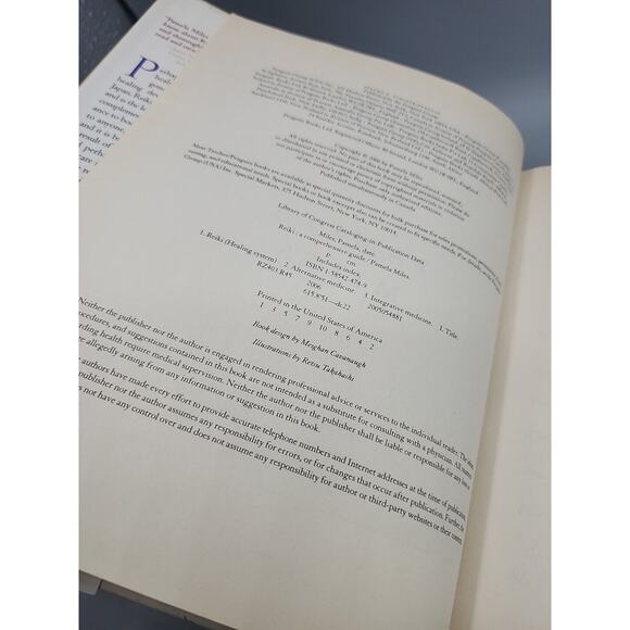 Reiki: A Comprehensive Guide by Miles, Pamela Hardback Dust Cover - Picture 4 of 11
